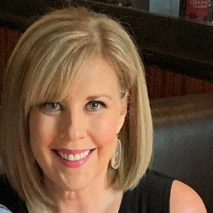 Meet your Posher, Rene'